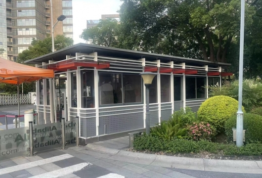 2014年兩個(gè)保安崗?fù)?經(jīng)過(guò)10年還完好無(wú)損,質(zhì)量杠杠的！！